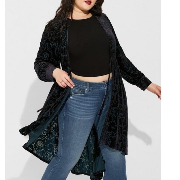 TORRID NWT Disney Haunted Mansion Velvet Maxi Kimono - Picture 2 of 7